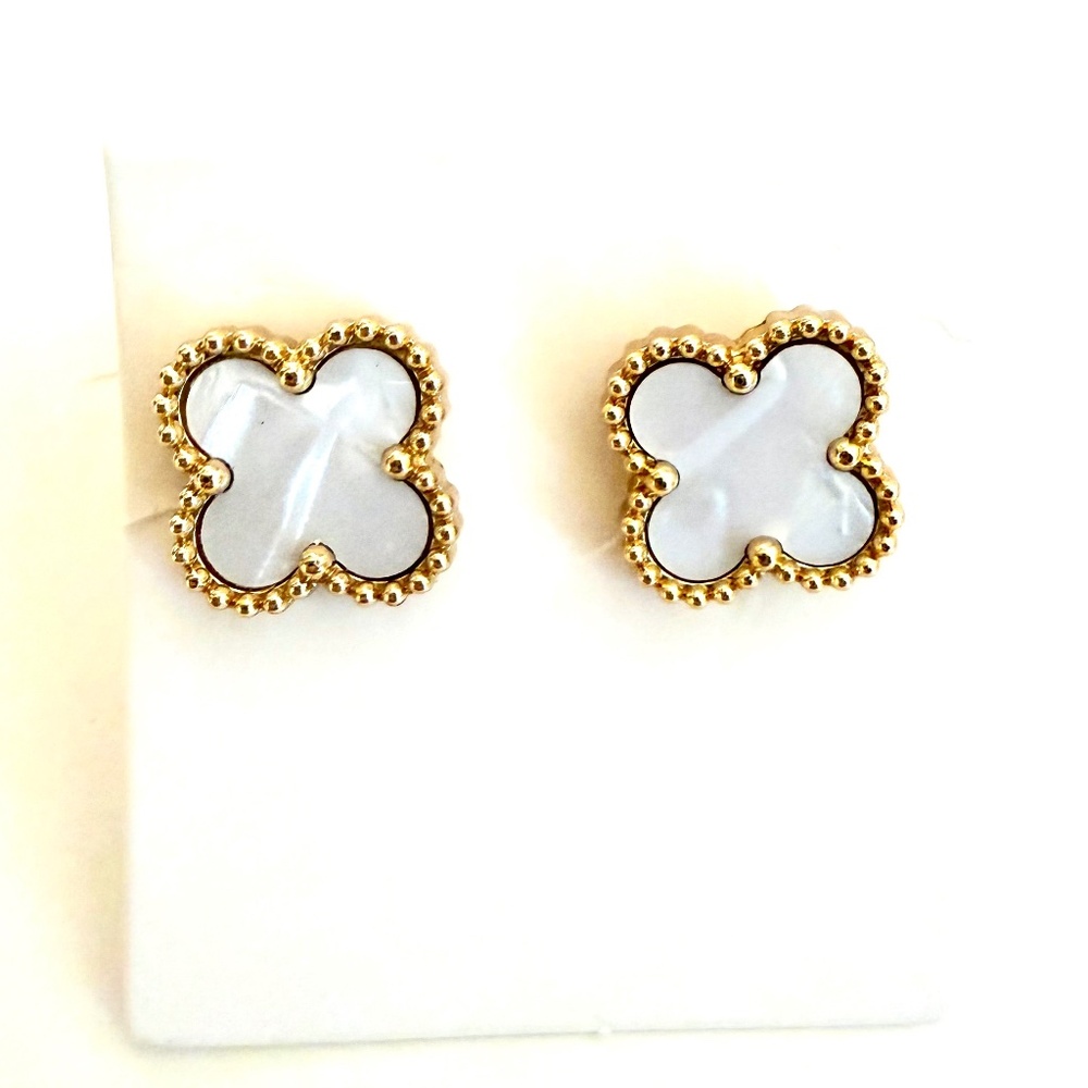 Huggie Pearl White Four leaf Clover Earrings Gold Stainless Steel Studs